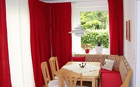 Das Blaue Haus - Ferienwohnung Schönherr